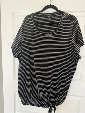 a new day Black & White Striped Tie-Hem Short Sleeve Top